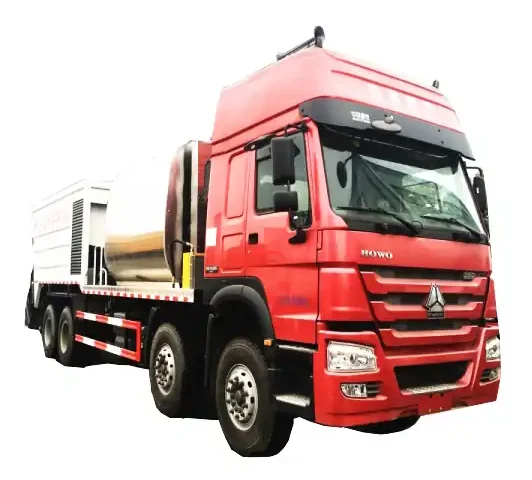 HOWO 8x4 sychronous chip seal pavement truck